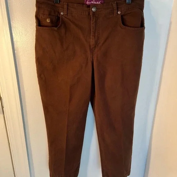 Gloria Vanderbilt, 16S, five pocket w/ logo button zip front, straight leg jean - Picture 1 of 8